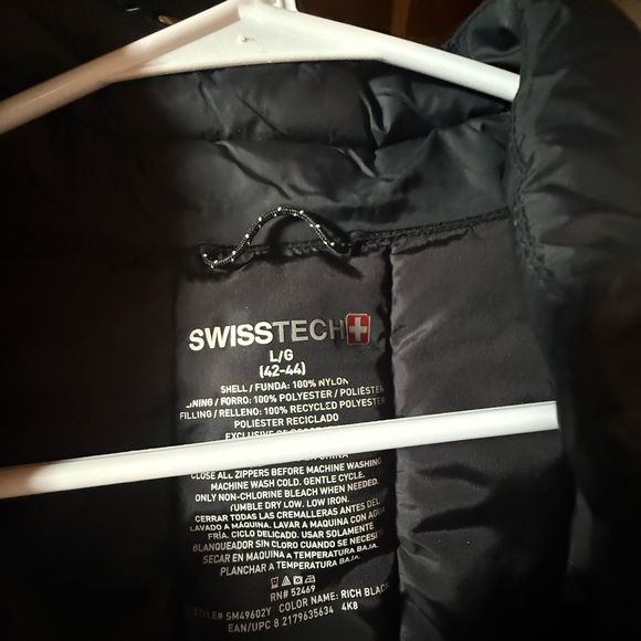 SwissTech Lightweight Black Quilted Puffer Jacket - Men's size large - Picture 3 of 3